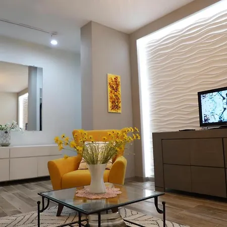 Hd New Apartment Tbilisi Exterior photo